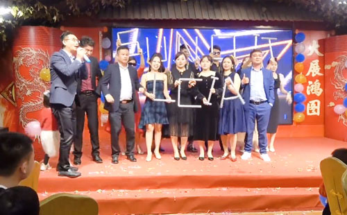 市場部走秀 市場部走秀