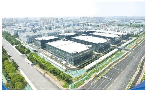 興寶智能被濰坊日報(bào)頭版關(guān)注，競速“元宇宙” ，布局新賽道