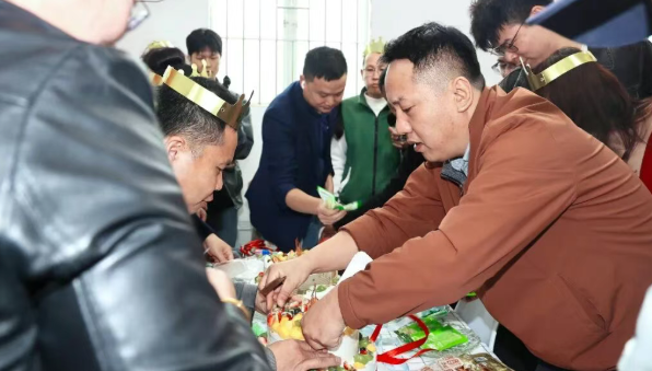 溫情共聚，歲末同歡 —興千田第4季度生日會&圣誕節(jié)日圓滿落幕8